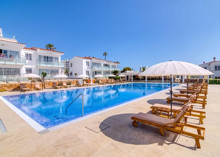 Aparthotel Naranjos Menorca 4*