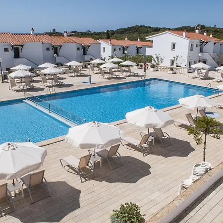アパートホテル Naranjos Menorca 4*