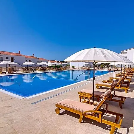 Naranjos Menorca Aparthotel