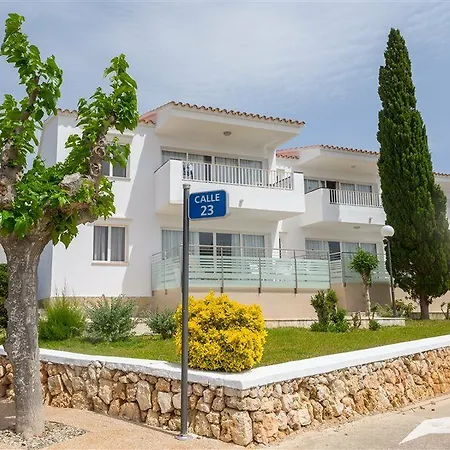 アパートホテル Naranjos Menorca