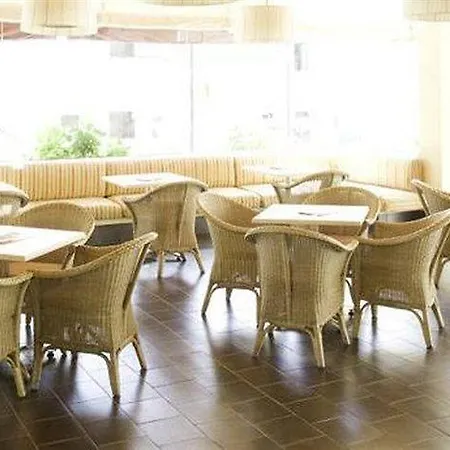 Naranjos Menorca 아파트호텔 3*