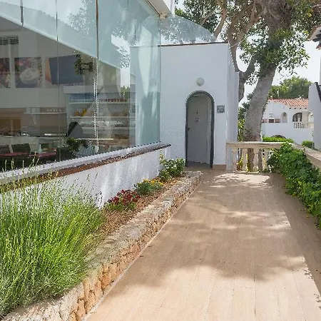 Naranjos Menorca 아파트호텔 살가르